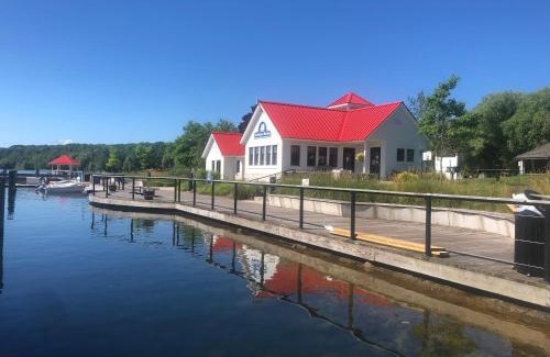 Northport House | Cedar Post