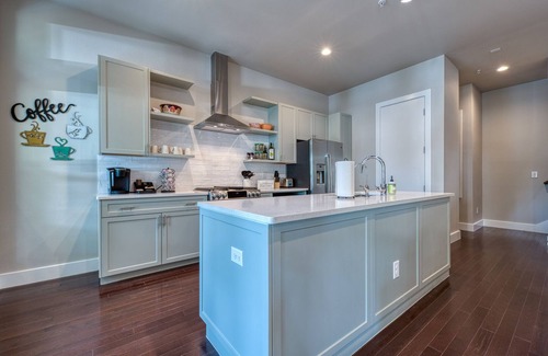 Southtown House | Cedar St. Luxe Group Retreat