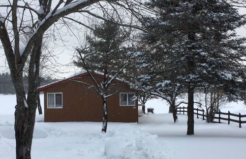 St Germain Cottage | Cedar Year Round Cottage Rental