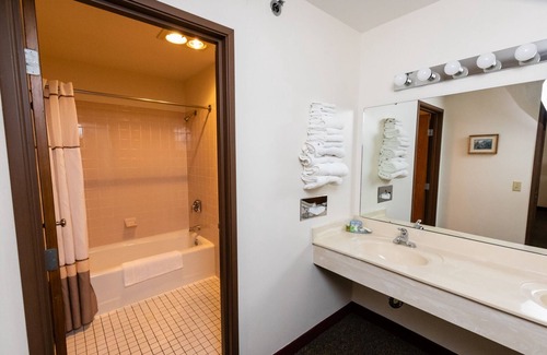 Sauk City Hotel | Cedarberry Inn