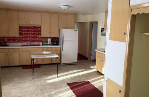 Ironwood Hotel | Cedars Motel