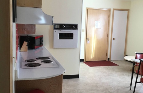 Ironwood Hotel | Cedars Motel