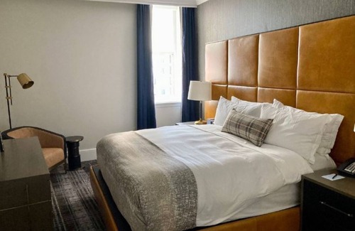 Downtown San Francisco Resort | Celebrate Gay Pride Weekend at the Ritz in a 2 Bedroom, 2.5 Baths, Full Kitchen