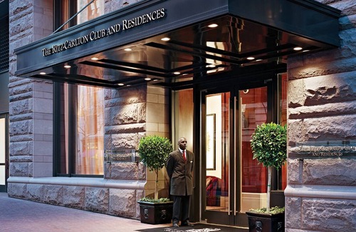 Financial District Apartment | Celebrate San Francisco Pride 2024 at the Ritz in a 1-bedroom suite 6/28-7/1
