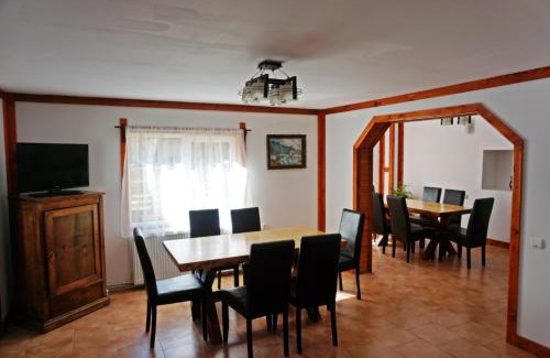 Moeciu de Sus House | Celestia