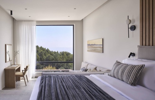 Leivathos Hotel | Celestial All Suites