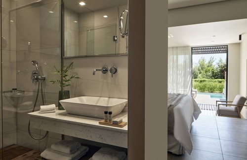 Leivathos Hotel | Celestial All Suites