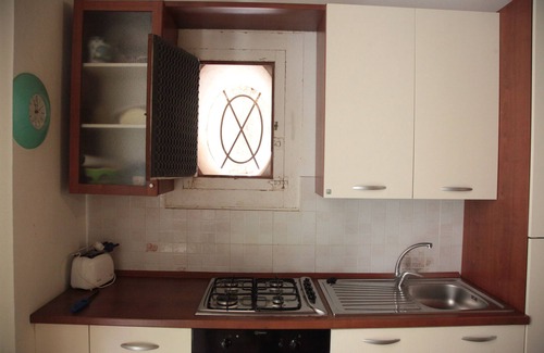 Tropea Apartment | Celine, centre, 5 min walk beach, 10min walk trainstation in palazzo 1700.