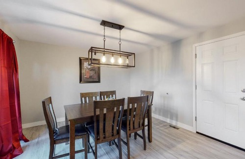 Littleton House | Centennial 4 King Beds Private Large Updated Home