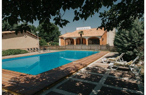 Hornillos de Eresma Apartment | CENTENO APARTMENT ----