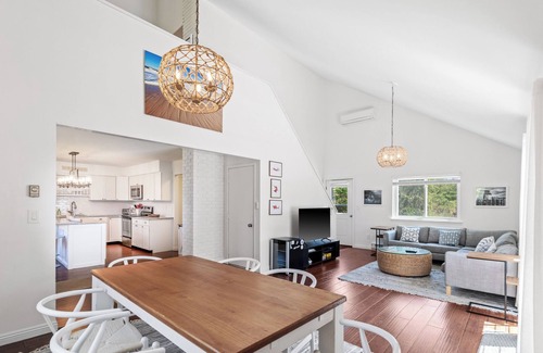 Montauk House | Center of Town - Ideal for Beach, Golf & Tennis