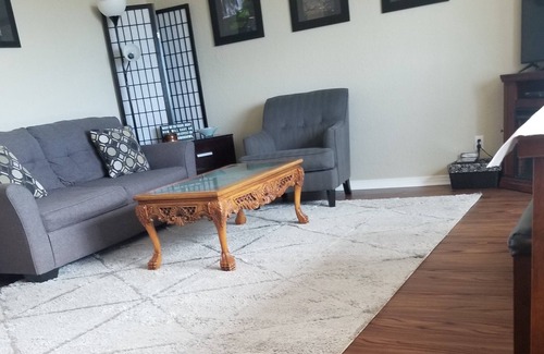 Ocean Shores Condo | Center of Town w/Fireplace - free Wi-Fi.