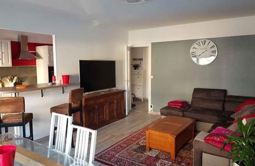 Saint-Remi Apartment | Center: two rooms luxury + room cabin-child -77m² + free parking