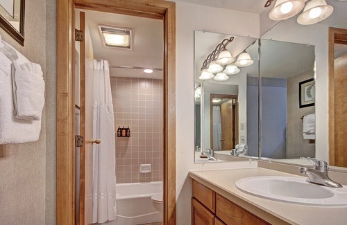 Copper Mountain Village Hotel | Center Village Hotel Room, Steps from American E, Private Ski Locker - VS645H