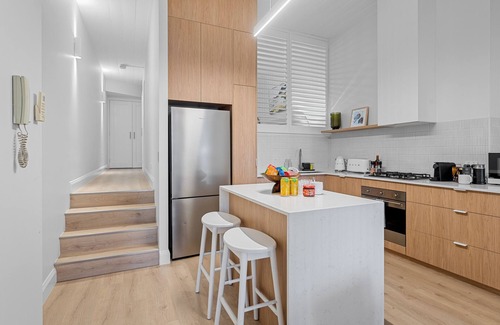 Fortitude Valley Apartment | Central 1BR Apartment Perfect for Couples or Solo