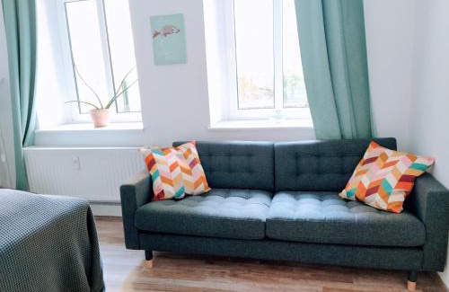 Friedrichshain Apartment | Central 2 bedroom flat for families & calm guests
