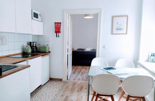 Friedrichshain Apartment | Central 2 bedroom flat for families & calm guests