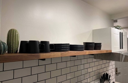 Southwest Edmonton Apartment | Central 2br Near Unveristy And Whyte Ave