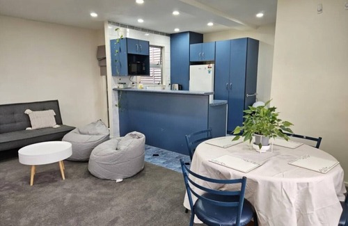 Wellington Apartment | Central 4 Bedroom Townhouse! Mt Victoria, Wellington