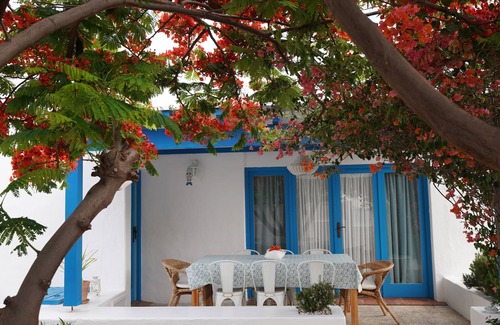 Corralejo Villa | Central 4 Bedroom Villa 100m From Beach