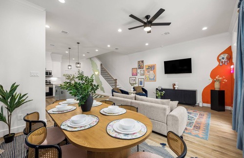 Greater Third Ward House | Central 4bd: Outdoor Movie - Ping Pong - BBQ