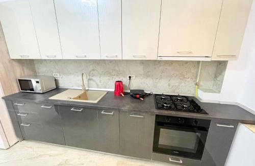 Sector 5 Apartment | Central Adress AD25