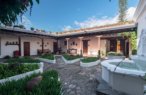 Antigua Guatemala Apartment | Central Antigua colonial apartment with kitchen