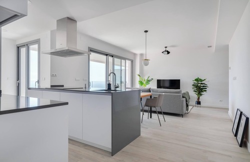 Mijas Apartment | Central Apartment with a View, Shared Pool & Wi-Fi