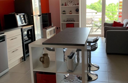 Biscarrosse Apartment | Central Apartment in Biscarrosse - 4 Guests, Close to Beaches, Surf Classes, Parking & Wifi Included
