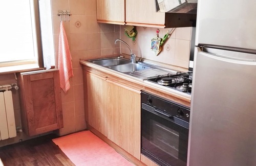 La Spezia Apartment | Central apartment in La Spezia, a few minutes from the Cinque Terre. In a quiet and peaceful area