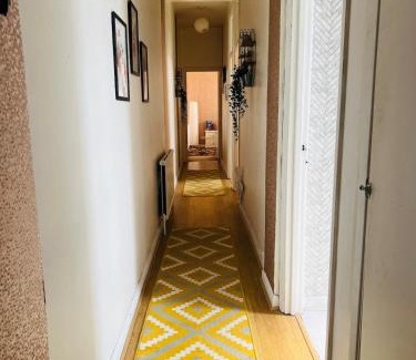 Riverside Apartment | Central Apartment In London Bridge!