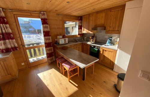 Chatel Apartment | Central Apartment Near Super-Châtel Gondola: Cozy Stay with Multi Pass at €3/Day!