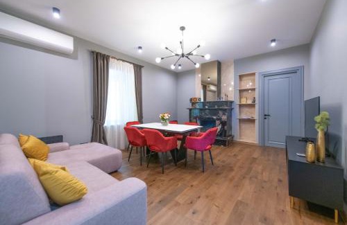 Vera Apartment | Central apartment with a swimming pool