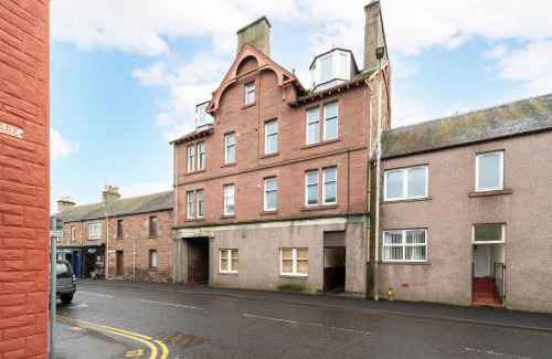 Murthly Apartment | Central Apartments - Colonial
