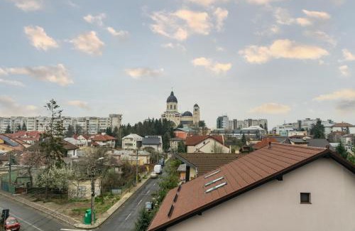 Bacau Apartment | Central apartments - Red