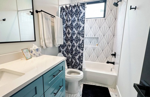 South Lamar House | Central Austin Cozy Retreat