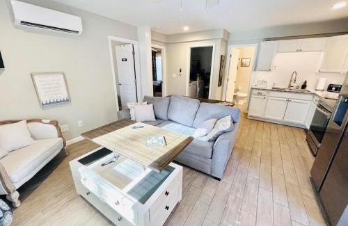 Frankford House | Central avenue 33476