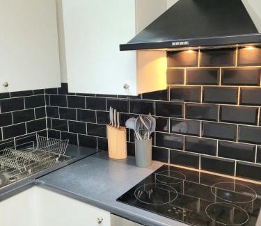 Banbury Apartment | Central Banbury 2Bed Flat Parking with CCTV M40 links