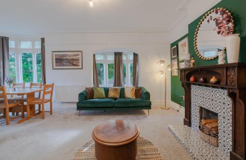 Banbury House | Central Banbury Stay Comfy and Spacious for groups 9 sleeps