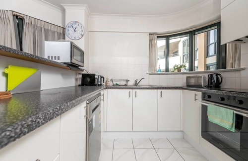 Braddon Apartment | Central Braddon Gem: Your Home Away from Home