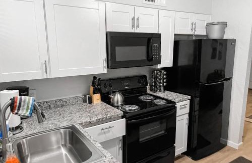 Casa Grande Apartment | Central Casa Grande 3Bed, with Full Kitchen, backyard and W&D