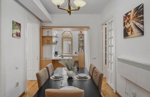 Bucharest City-Centre Apartment | Central Charm by Victoriei