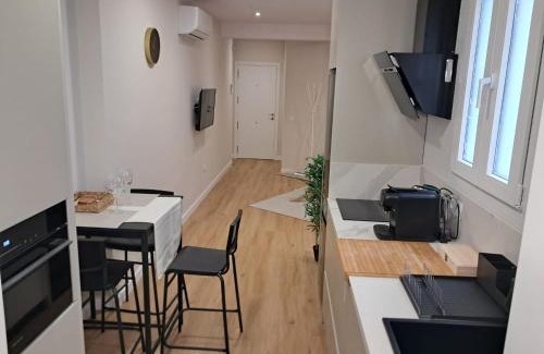 Los Tilos Apartment | Central City Apartment, Avenida Andalucía