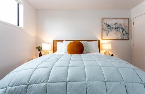 Christchurch City Centre House | Central City Haven - Christchurch Holiday Home
