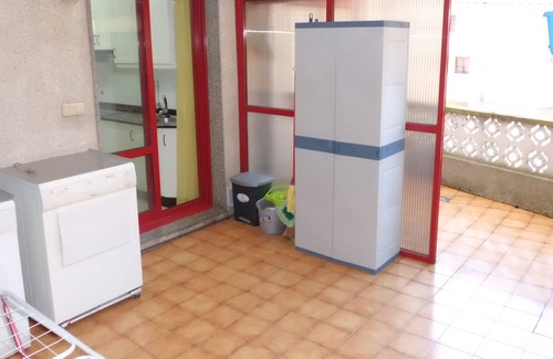 Vilagarcia de Arousa Condo | Central, comfortable and very bright. Ideal for family tourism.