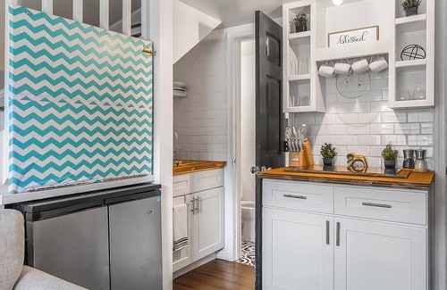 Southwest Raleigh Apartment | Central Cute Loft Downtown Raleigh