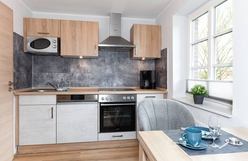 Carolinensiel Apartment | Central location in Carolinensiel, free WiFi, balcony