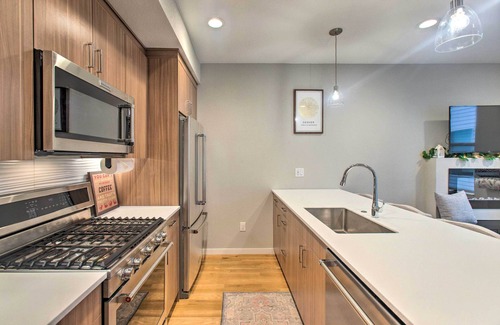 Baker House | Central Denver Home w/ Rooftop Terrace & Fire Pit!