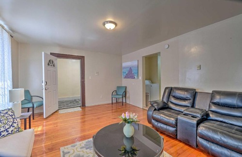 Mansion Area Apartment | Central Dtwn Albany Apt - Walk to Cafes and Museums!
