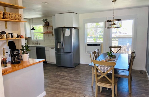 Sheridan House | Central family friendly whole house stay